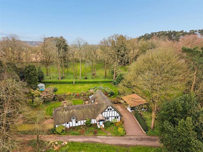 3 Bedroom Detached House For Sale In Spinney Lane, Aspley Guise, Milton Keynes, MK17