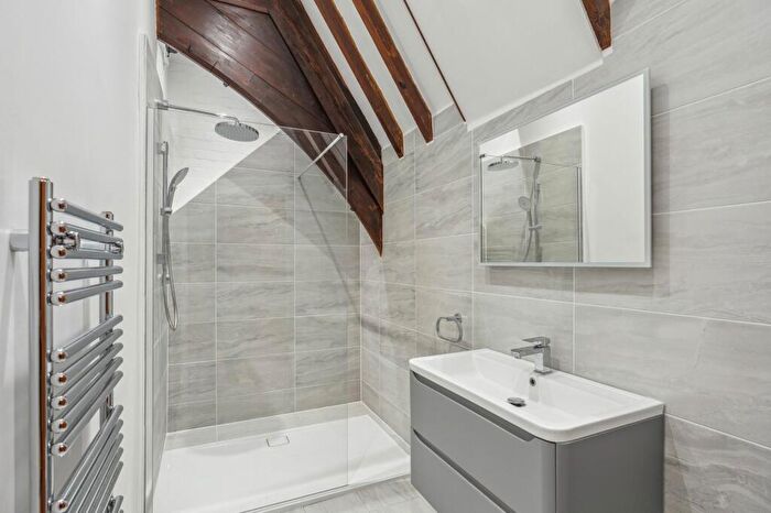 3 Bedroom Character Property For Sale In High Street, Wendover, HP22