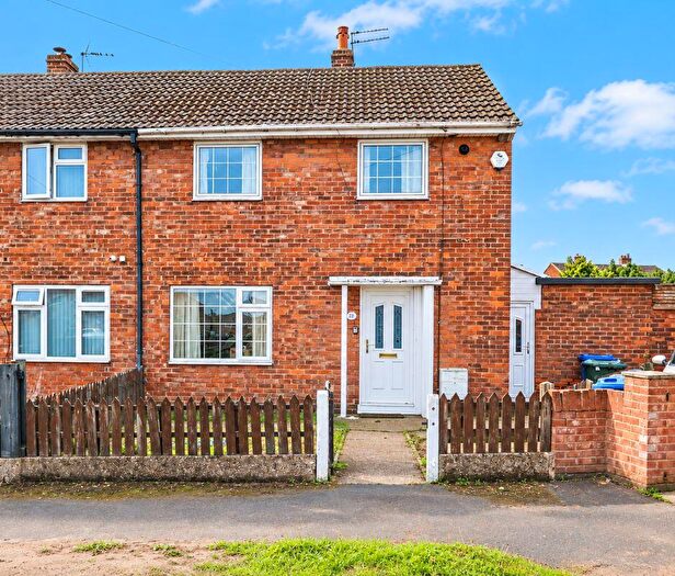 2 Bedroom Semi Detached House For Sale In Pashley Road, Thorne, Doncaster, DN8