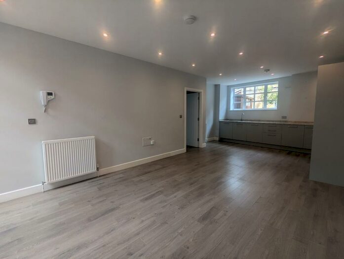 1 Bedroom Apartment To Rent In High Street, Braintree, CM7