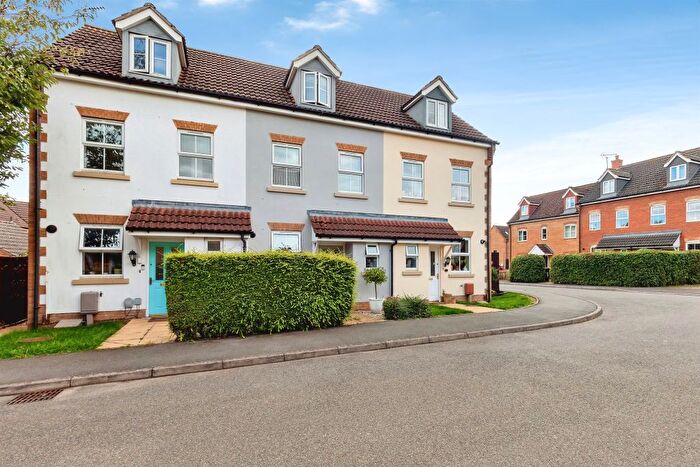 3 Bedroom Terraced House For Sale In Ravel Close, Stamford, PE9