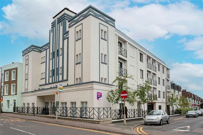 1 Bedroom Flat To Rent In Essoldo Court, Granville Road, Watford, Hertfordshire, WD18