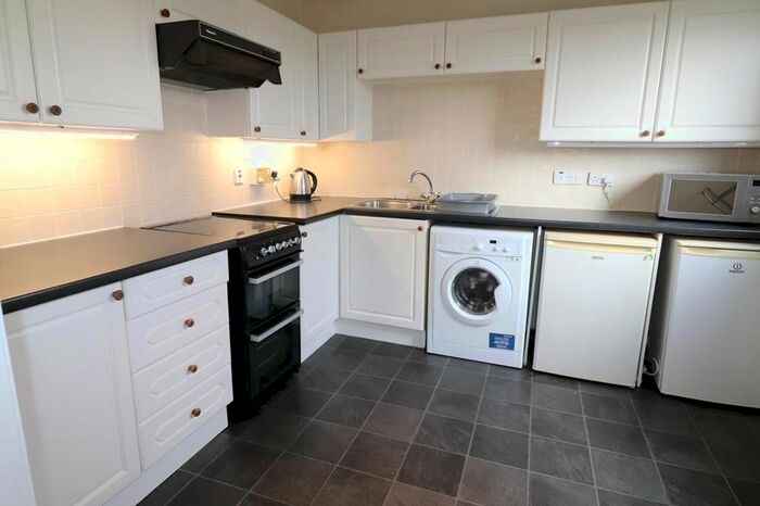 3 Bedroom Flat To Rent In Headland Court, Aberdeen, AB10