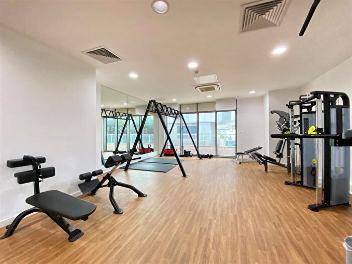 1 Bedroom Flat For Sale In Michigan Tower, Media City, Michigan Avenue, M50