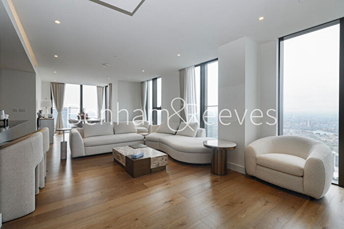 3 Bedroom Apartment To Rent In Marsh Wall, Canary Wharf, E14
