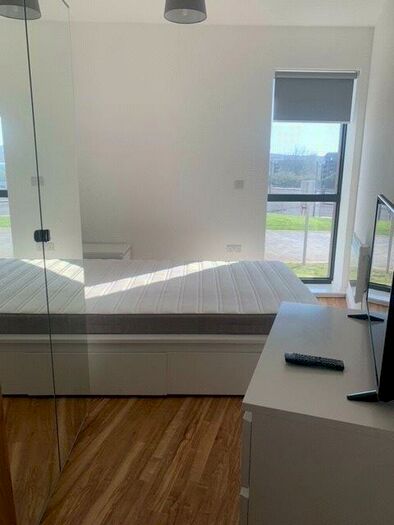2 Bedroom Flat To Rent In Aire, Cross Green Lane, LS9
