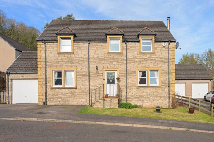 4 Bedroom Detached House For Sale In Beech Place, Low Valleyfield, KY12