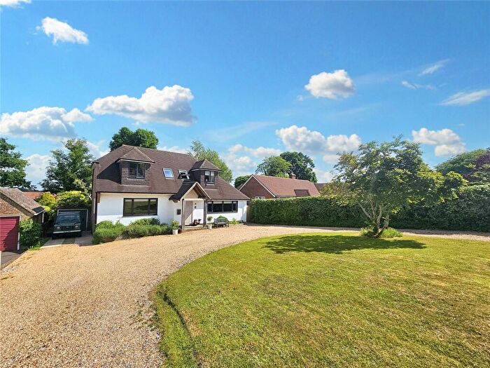 4 Bedroom Detached House For Sale In Heatherwood, Midhurst, West Sussex, GU29