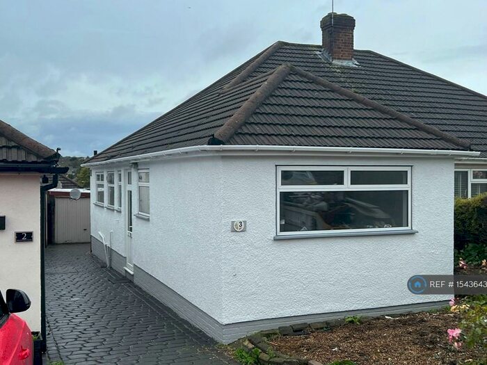 3 Bedroom Semi-Detached House To Rent In Whitefield Close, Orpington, BR5