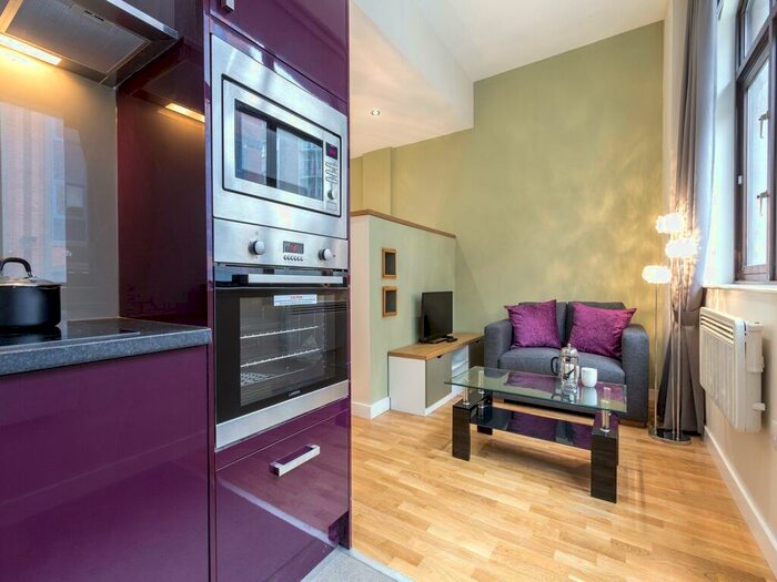 Apartment To Rent In Apt, Q Two Residence #, LS1