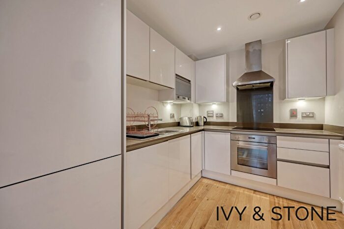 1 Bedroom Flat To Rent In Emily Street, London, Greater London, E16