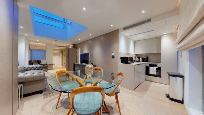 3 Bedroom Flat To Rent In Maddox Street, London, W1S