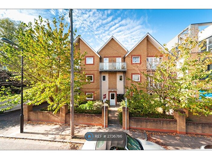 1 Bedroom Flat To Rent In Gordon Road, London, SE15