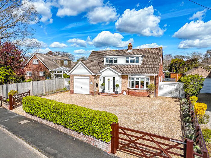 3 Bedroom Detached House For Sale In Haglane Copse, Pennington, Lymington, SO41