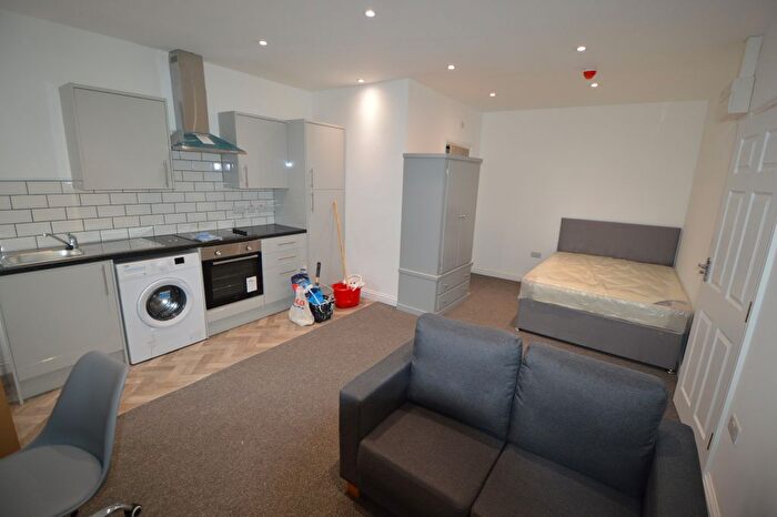 1 Bedroom Flat To Rent In Linthorpe Road, Middlesbrough, TS1