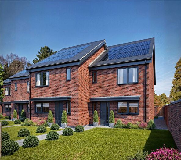 3 Bedroom Property For Sale In The Green, Cheapside, DN37
