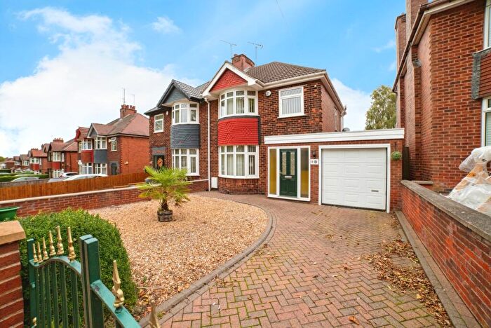 3 Bedroom Semi-Detached House For Sale In Kirkby Folly Road, Sutton-in-Ashfield, Nottinghamshire, NG17