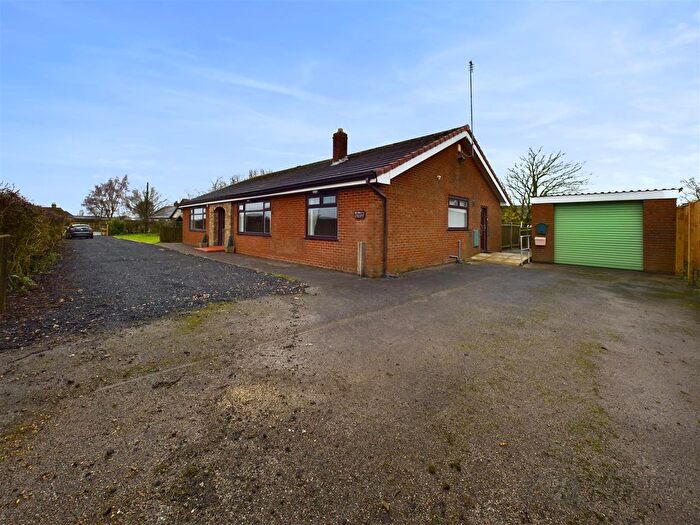 3 Bedroom Detached Bungalow For Sale In Gores Lane, Crank, St. Helens, WA11