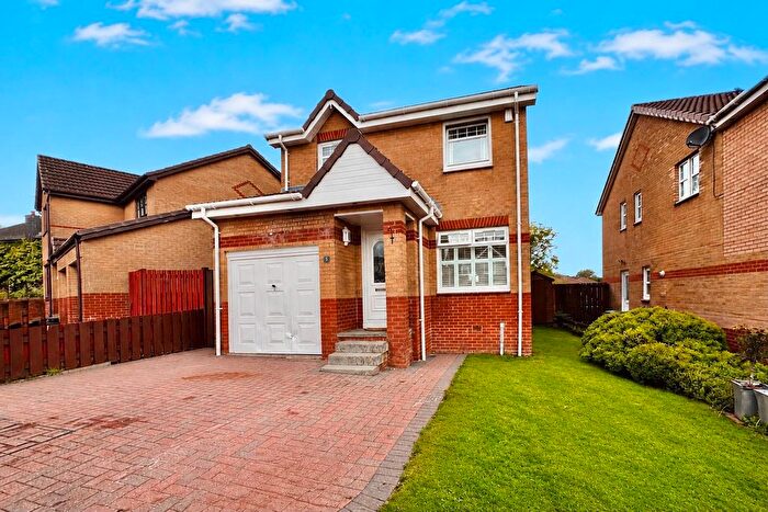 3 Bedroom Detached House For Sale In Wintergreen Drive, East Kilbride, Glasgow, G74