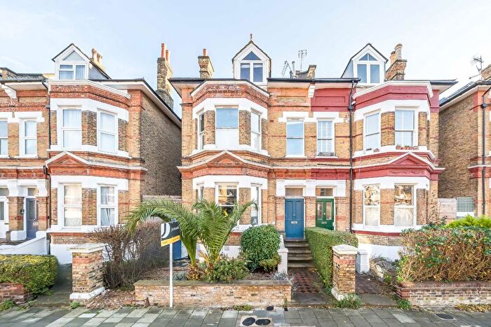 2 Bedroom Flat To Rent In Tierney Road, Streatham Hill, SW2
