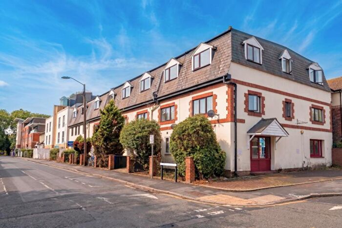 1 Bedroom Apartment To Rent In Woking, Surrey, GU21