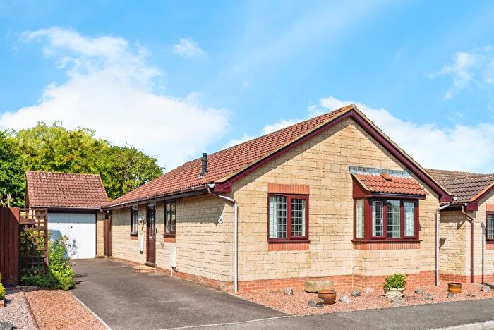 3 Bedroom Detached Bungalow For Sale In The Close, Lydiard Millicent, Swindon, SN5