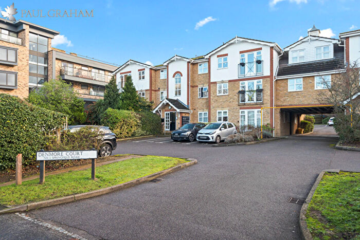 2 Bedroom Flat For Sale In Springfield Road, Wallington, SM6
