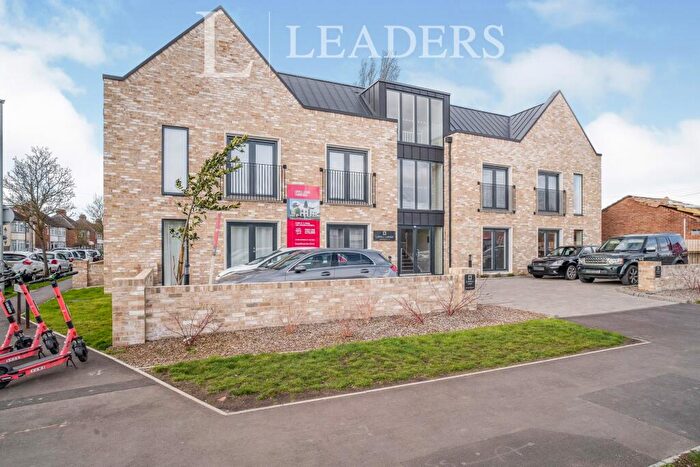 Apartment To Rent In Lovell Lodge, CB4