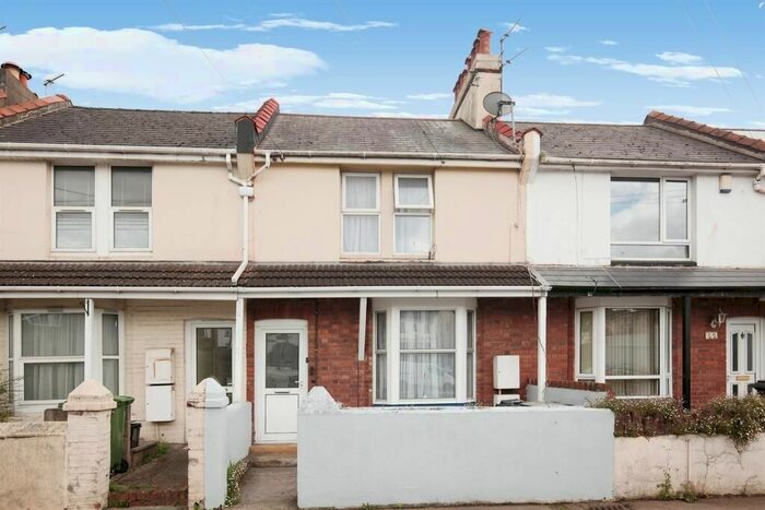1 Bedroom Flat To Rent In Old Torquay Road, Paignton, TQ3