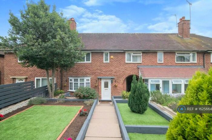 2 Bedroom Terraced House To Rent In Stonehouse Lane, Quinton, Birmingham, B32