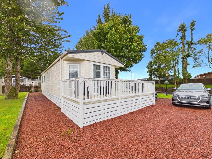 2 Bedroom Park Home For Sale In Kingdom Park View, Ravenstruther, ML11