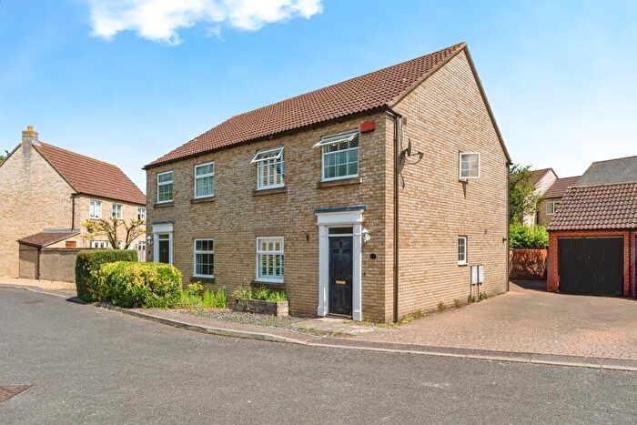 3 Bedroom Semi-Detached House For Sale In Columbine Road, Ely, CB6