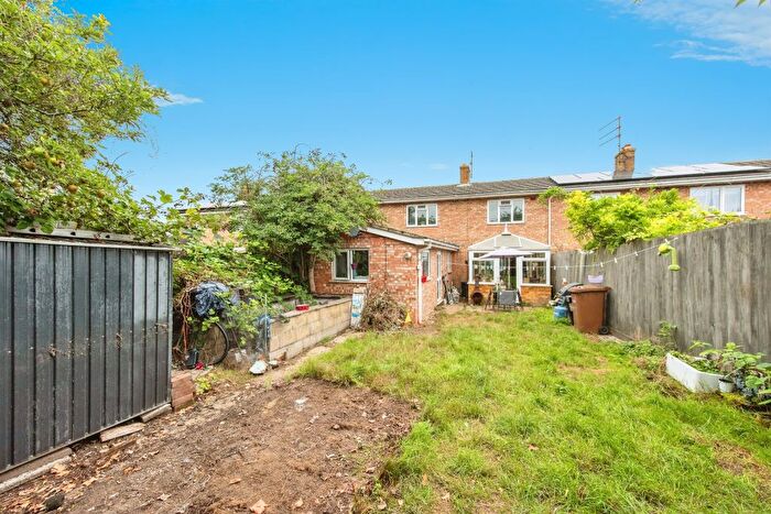 4 Bedroom Terraced House For Sale In Prince Charles Avenue, Bury St. Edmunds, IP32