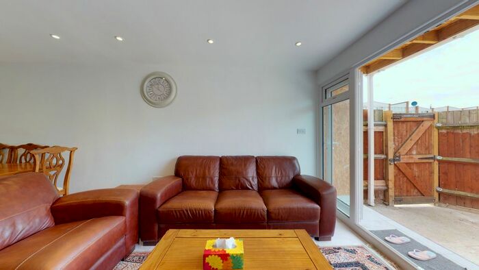 5 Bedroom End Of Terrace House To Rent In Lovett Way, London, NW10