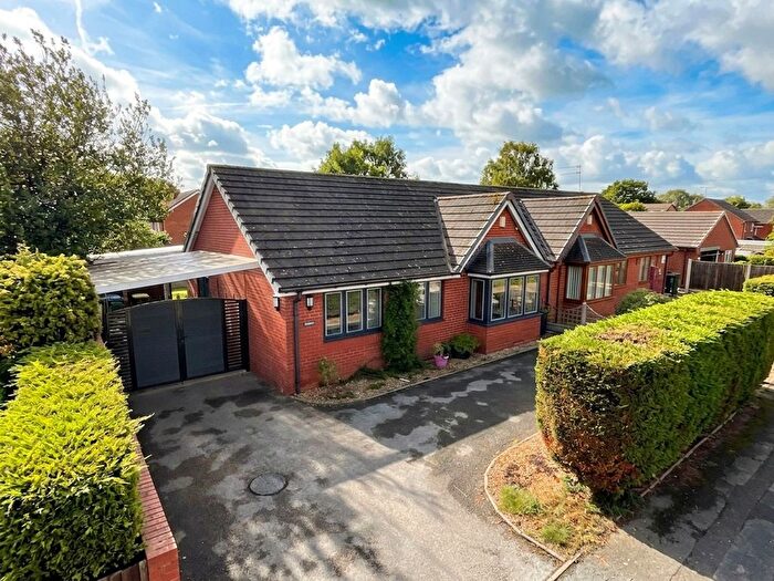 3 Bedroom Detached Bungalow For Sale In Walton Way, Stone, ST15