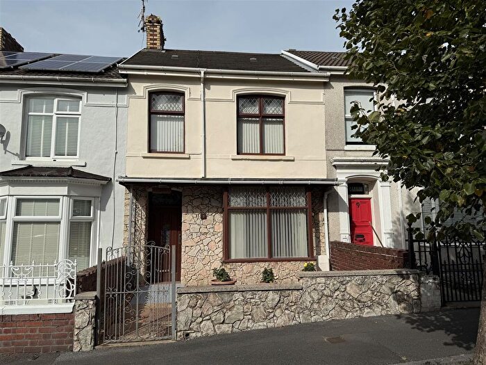 3 Bedroom Terraced House For Sale In College Hill, Llanelli, SA15