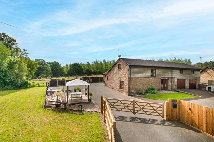 4 Bedroom Detached House For Sale In Deasland Lane, Heightington, DY12