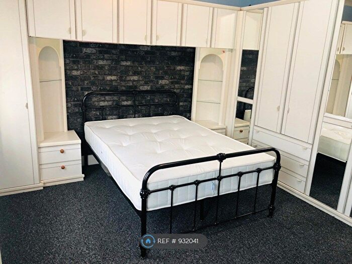 4 Bedroom Terraced House To Rent In Hounslow, Hounslow, TW4