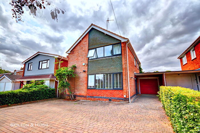 3 Bedroom Detached House For Sale In Bawnmore Road, Rugby, CV22