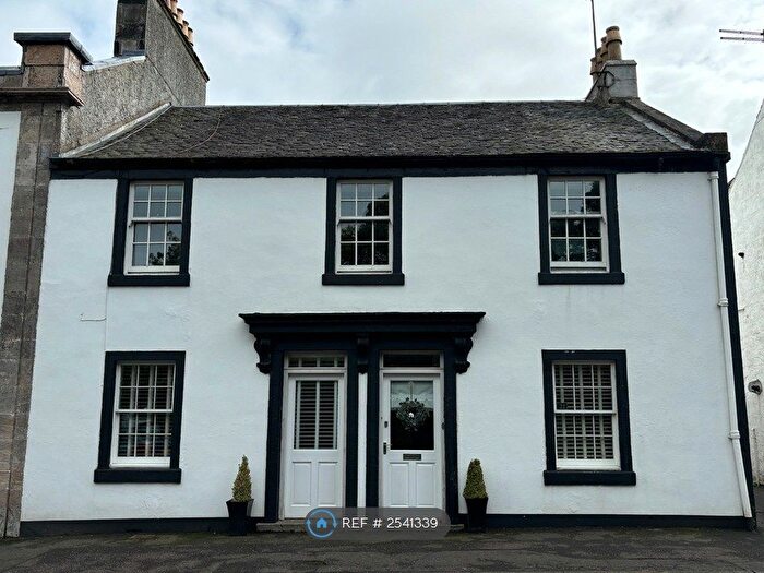 2 Bedroom Flat To Rent In Montgomery Street, Eaglesham, G76