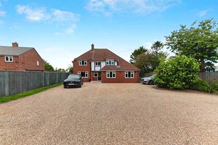 5 Bedroom Detached House For Sale In Aylesby, Grimsby, DN37