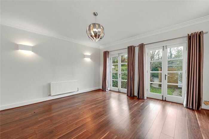 3 Bedroom Terraced House To Rent In Hampton Court Crescent, Graburn Way, East Molesey, Surrey, KT8