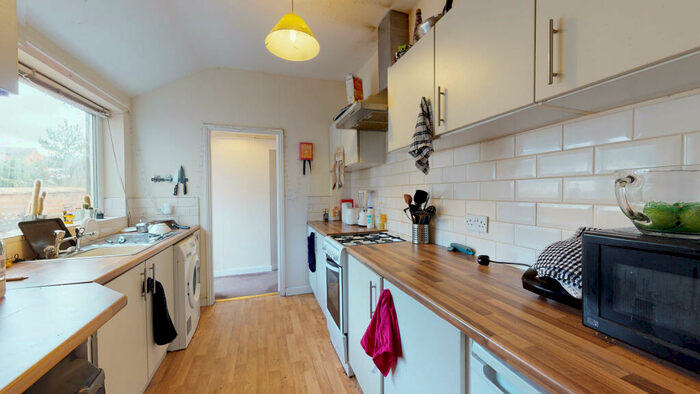 5 Bedroom Terraced House To Rent In Boultham Ave | Student House | /, LN5