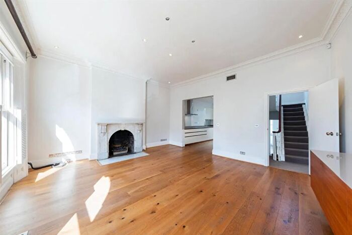 4 Bedroom Terraced House To Rent In Regents Park Road, Primrose Hill, NW1
