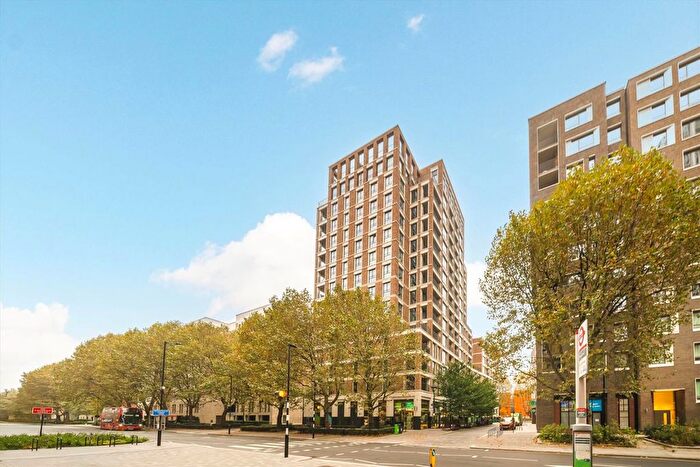 2 Bedroom Flat To Rent In Sayer Street, Elephant Amp; Castle, SE17