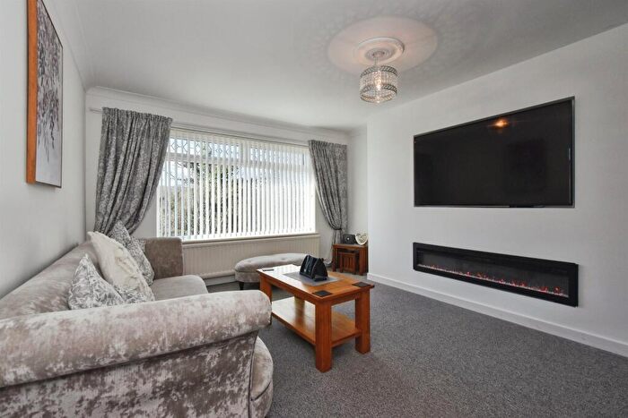 3 Bedroom Detached Bungalow For Sale In Lakeside Gardens, Merthyr Tydfil, CF48