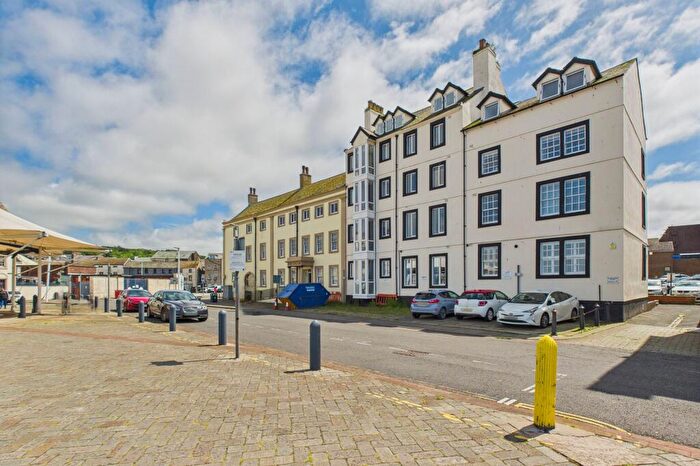 1 Bedroom Flat For Sale In West Strand, Harbourside West Strand, CA28