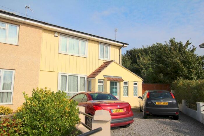 3 Bedroom Semi-Detached House To Rent In Watling Way - Shirehampton, BS11