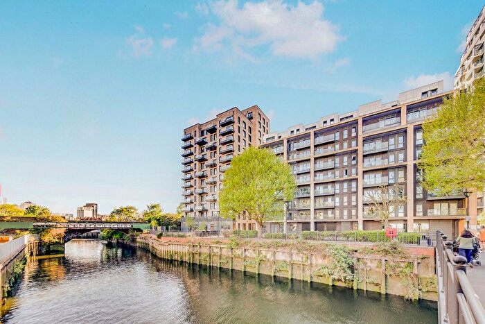 1 Bedroom Flat To Rent In Enterprise Way, Wandsworth, SW18