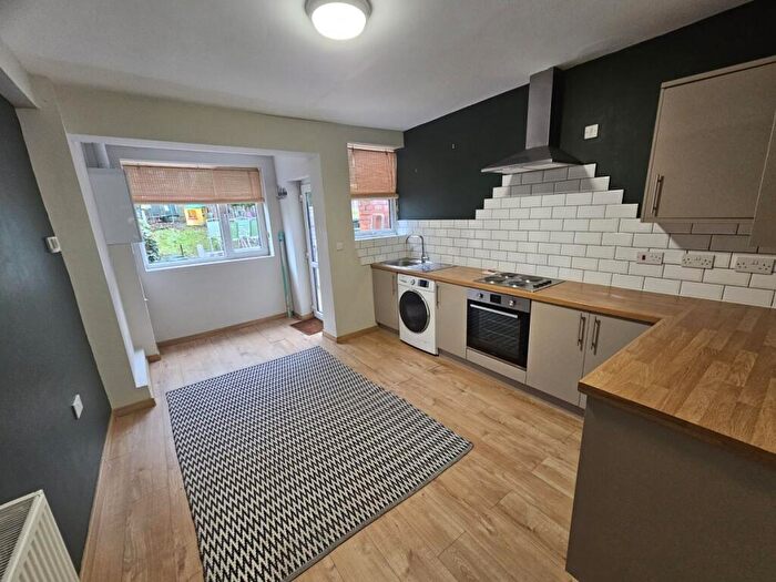 3 Bedroom House To Rent In Blythe Street, Wombwell, S73
